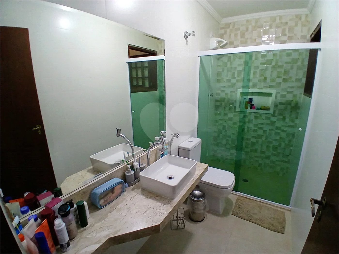 Sobrado à venda com 3 quartos, sendo 1 suíte,  em Tremembé, São Paulo, SP