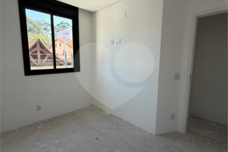 Sobrado à venda com 3 quartos, sendo 1 suíte, em Sítio da Figueira, São Paulo, SP