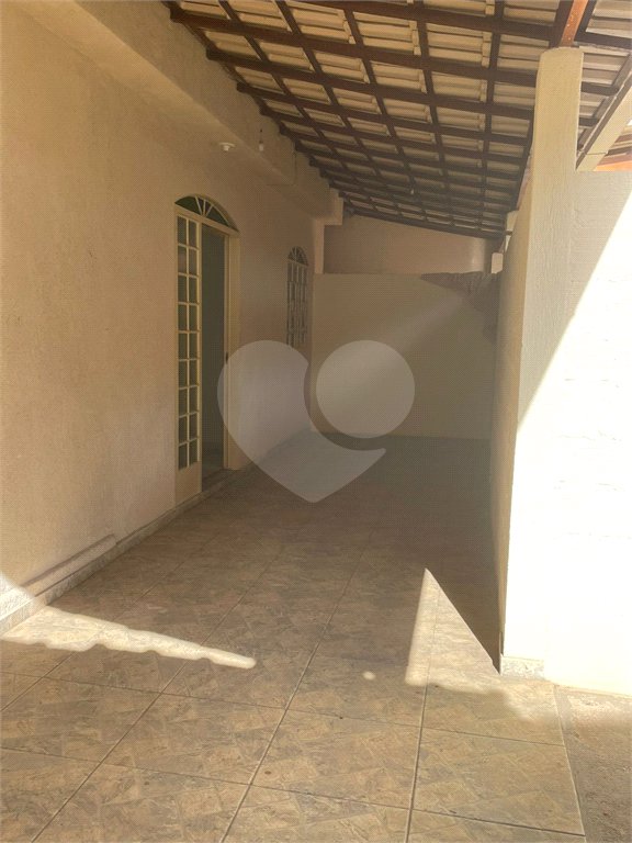 Casa à venda com 6 quartos, sendo 2 suítes, em Novo Eldorado, Contagem, MG