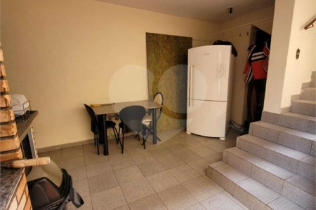 Casa à venda com 4 quartos, sendo 1 suíte, em Vila Leão, Sorocaba, SP
