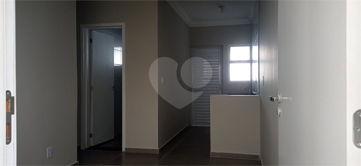 Apartamento à venda com 2 quartos em Jardim Saira, Sorocaba, SP