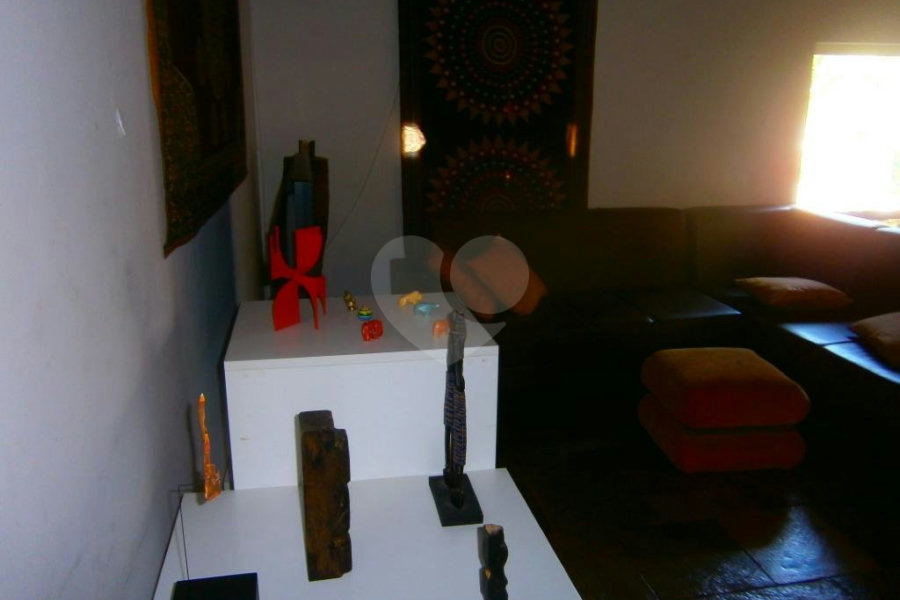 Casa à venda com 4 quartos, sendo 1 suíte, em Horto, São Paulo, SP