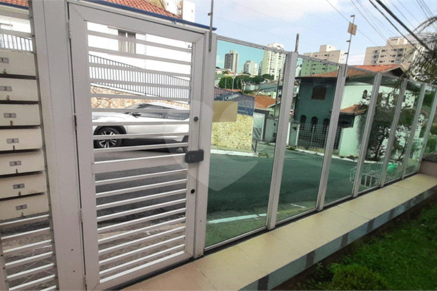 Casa à venda com 3 quartos, sendo 2 suítes, no condomínio Mário Araújo, São Paulo - SP