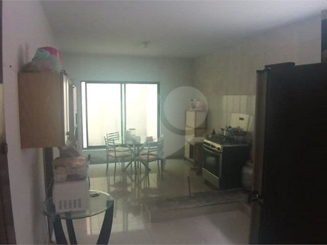 Sobrado à venda com 5 quartos, sendo 4 suítes,  em Parada Inglesa, São Paulo, SP
