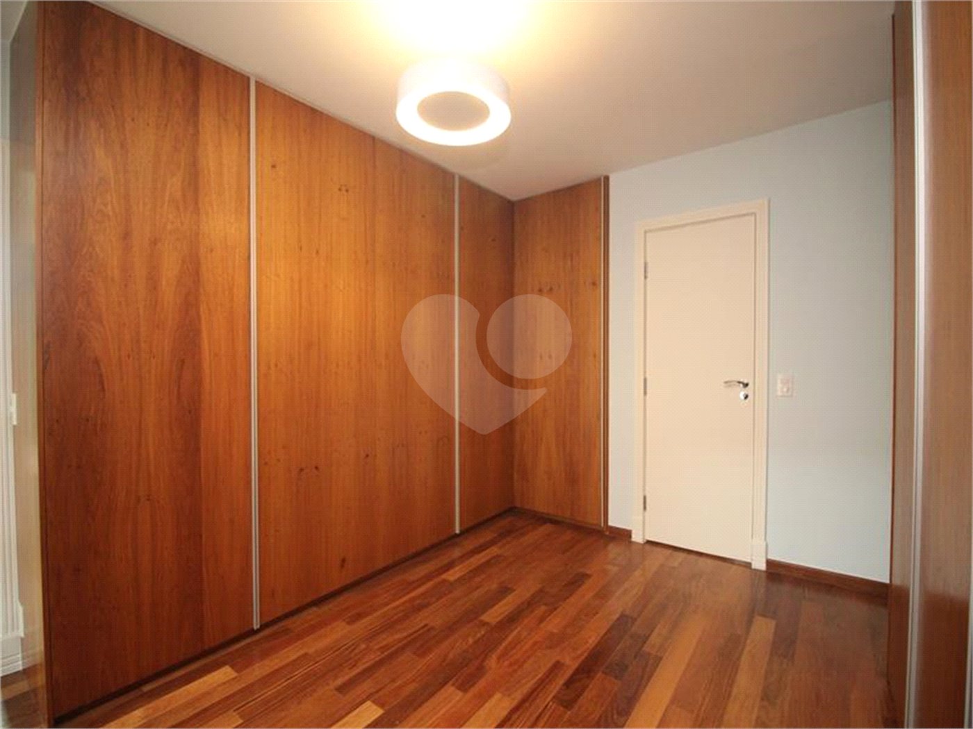 Casa à venda com 3 suítes no condomínio Brooklin Hills, São Paulo - SP