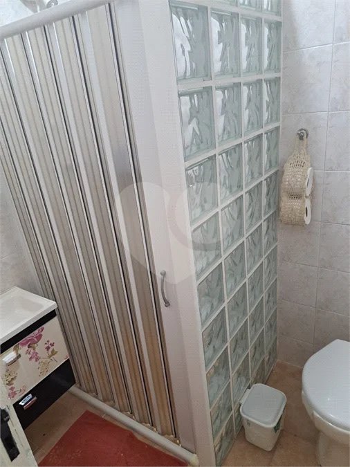 Casa Ampla com 5 Dormitórios, Piscina e Lazer Completo em Terreno de 1.260 m²