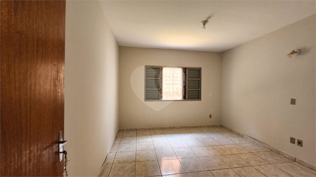 Casa à venda com 2 quartos, sendo 1 suíte, em Vila Suconasa, Araraquara, SP