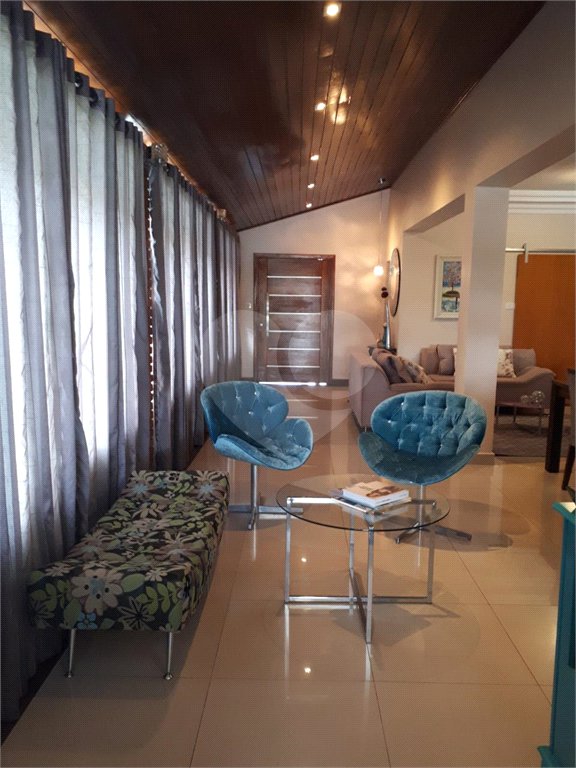 Casa à venda com 3 suítes no condomínio Haras São Luiz, Salto - SP