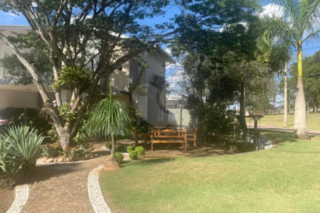 Casa à venda com 4 quartos, sendo 1 suíte, no condomínio Ibiaram, Itupeva - SP