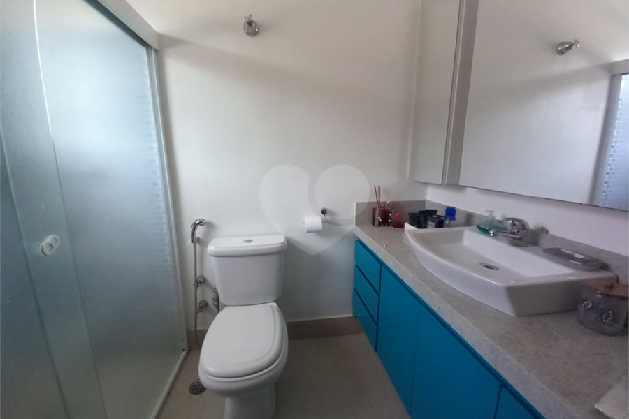 Sobrado à venda com 4 quartos, sendo 2 suítes, em Tremembé, São Paulo, SP
