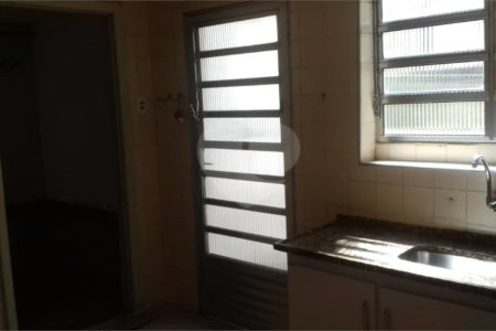Sobrado à venda com 2 quartos em Santana, São Paulo, SP