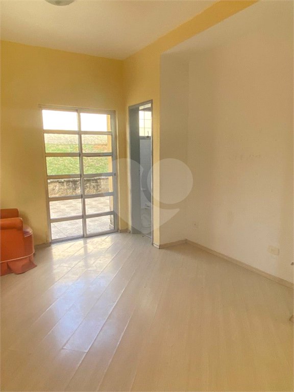 Casa à venda com 3 quartos, sendo 1 suíte,  em Vila Suissa, Mogi das Cruzes, SP