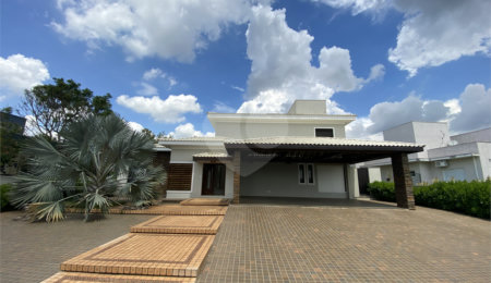 Casa à venda com 6 quartos, sendo 4 suítes,  no condomínio Palmeiras Imperiais, Salto - SP