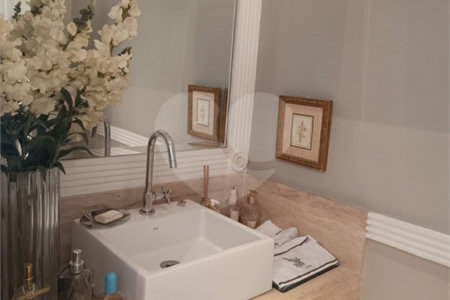 Apartamento à venda com 3 suítes em Vila Sônia, São Paulo, SP