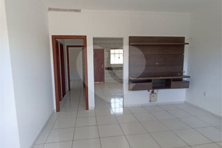 Casa à venda com 3 quartos, sendo 1 suíte, em Residencial Ponta Porã II, Ponta Porã, MS