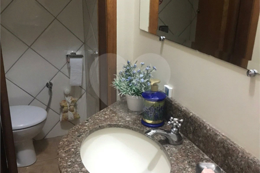 Casa à venda com 3 suítes no condomínio Parque Imperial da Cantareira, Mairiporã - SP