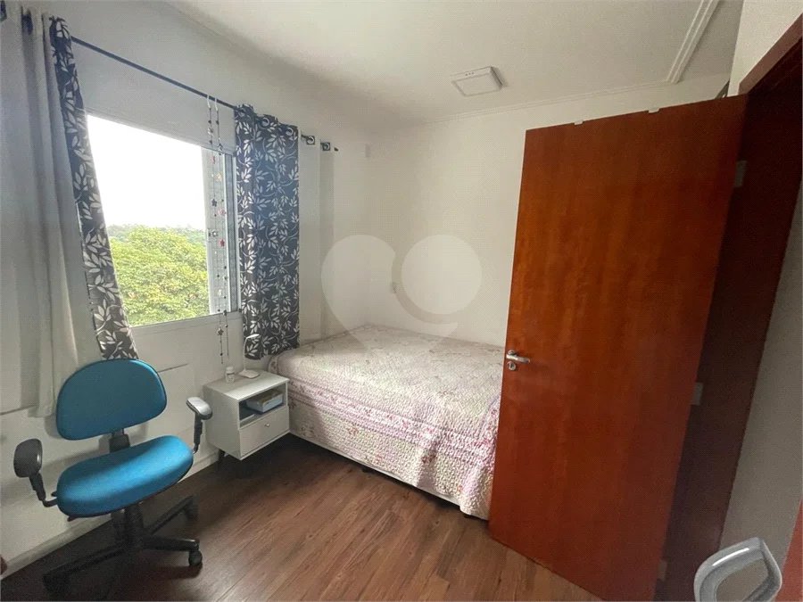 Casa à venda com 2 suítes no condomínio Cotia, Cotia - SP