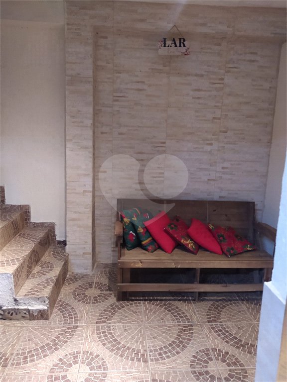 Sobrado à venda com 3 quartos, sendo 1 suíte, em Cidade Tiradentes, São Paulo, SP