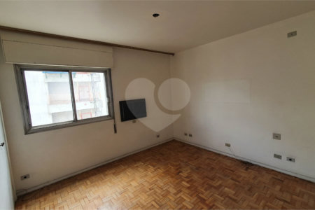 Apartamento à venda com 3 quartos, sendo 2 suítes, em Jardim Paulista, São Paulo, SP