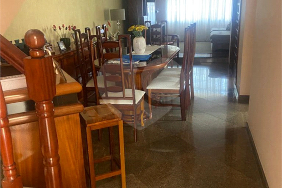 Sobrado à venda com 3 suítes em Tremembé, São Paulo, SP
