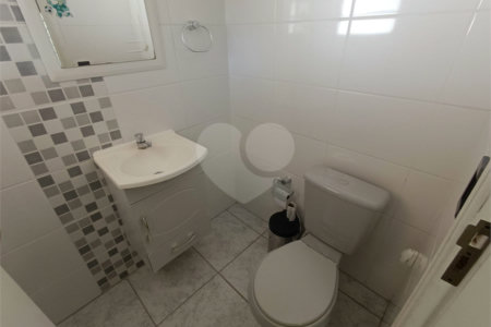 Chácara à venda com 4 quartos, sendo 1 suíte, em Vila Vilma (mailasqui), São Roque, SP