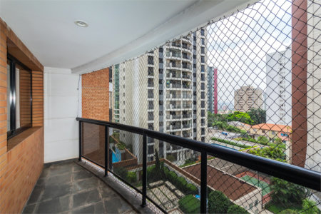 Apartamento à venda com 4 quartos, sendo 3 suítes, em Alto da Lapa, São Paulo, SP