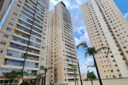 Apartamento à venda com 3 quartos, sendo 2 suítes, no Centro, São Bernardo do Campo, SP
