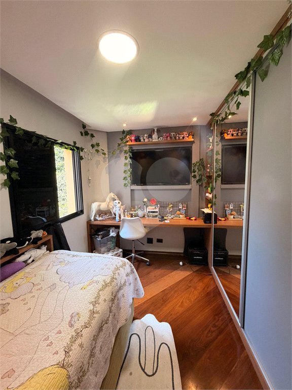 Apartamento à venda com 3 quartos, sendo 1 suíte,  em Vila Paulicéia, São Paulo, SP