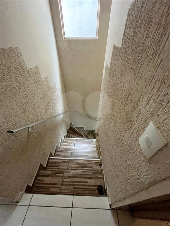 Sobrado à venda com 3 quartos, sendo 2 suítes, em Jardim São Pedro, Mogi das Cruzes, SP