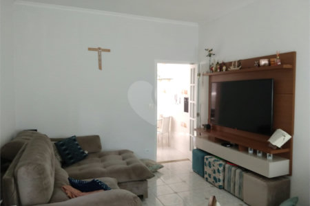 Casa à venda com 3 quartos, sendo 1 suíte, em Jardim Peri, São Paulo, SP