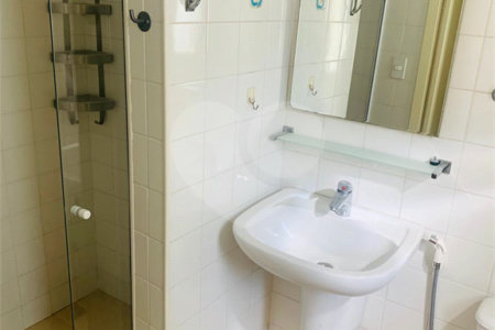 Casa de Vila à venda com 4 quartos, sendo 2 suítes, em Alto da Boa Vista, São Paulo, SP