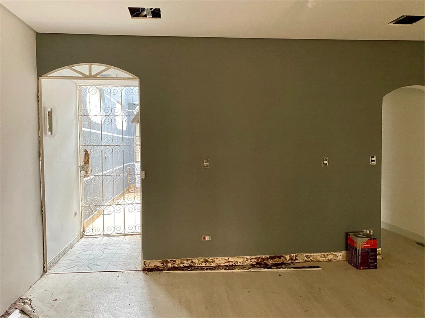 Casa à venda com 3 quartos, sendo 2 suítes,  em Vila Progredior, São Paulo, SP
