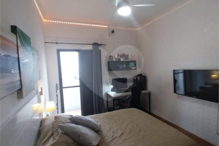 Apartamento à venda com 4 quartos, sendo 1 suíte,  em Vila Ipojuca, São Paulo, SP