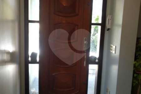 Sobrado à venda ou para alugar com 5 quartos, sendo 3 suítes, em Jardim Marajoara, São Paulo, SP