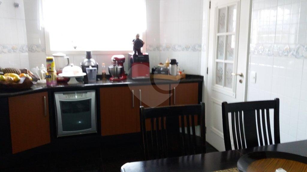 Casa à venda com 4 suítes em Jardim Floresta, São Paulo, SP