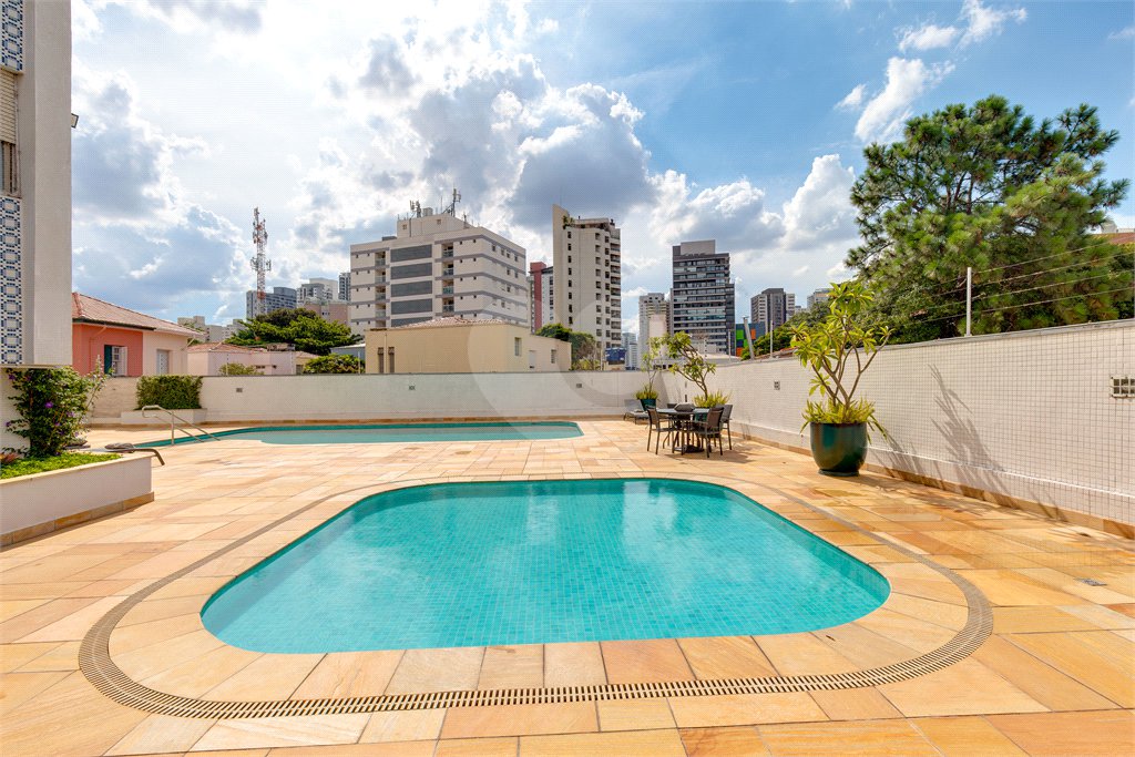 Apartamento à venda com 2 quartos, sendo 1 suíte, em Alto da Boa Vista, São Paulo, SP