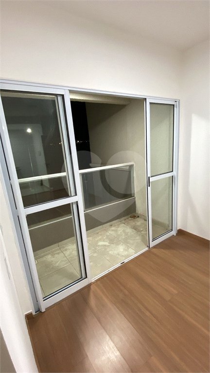 Apartamento à venda com 2 quartos, sendo 1 suíte,  em Jardim dos Manacás, Araraquara, SP