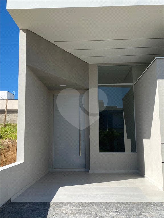 Casa à venda com 3 quartos, sendo 1 suíte, no condomínio Horto Florestal Villagio, Sorocaba - SP