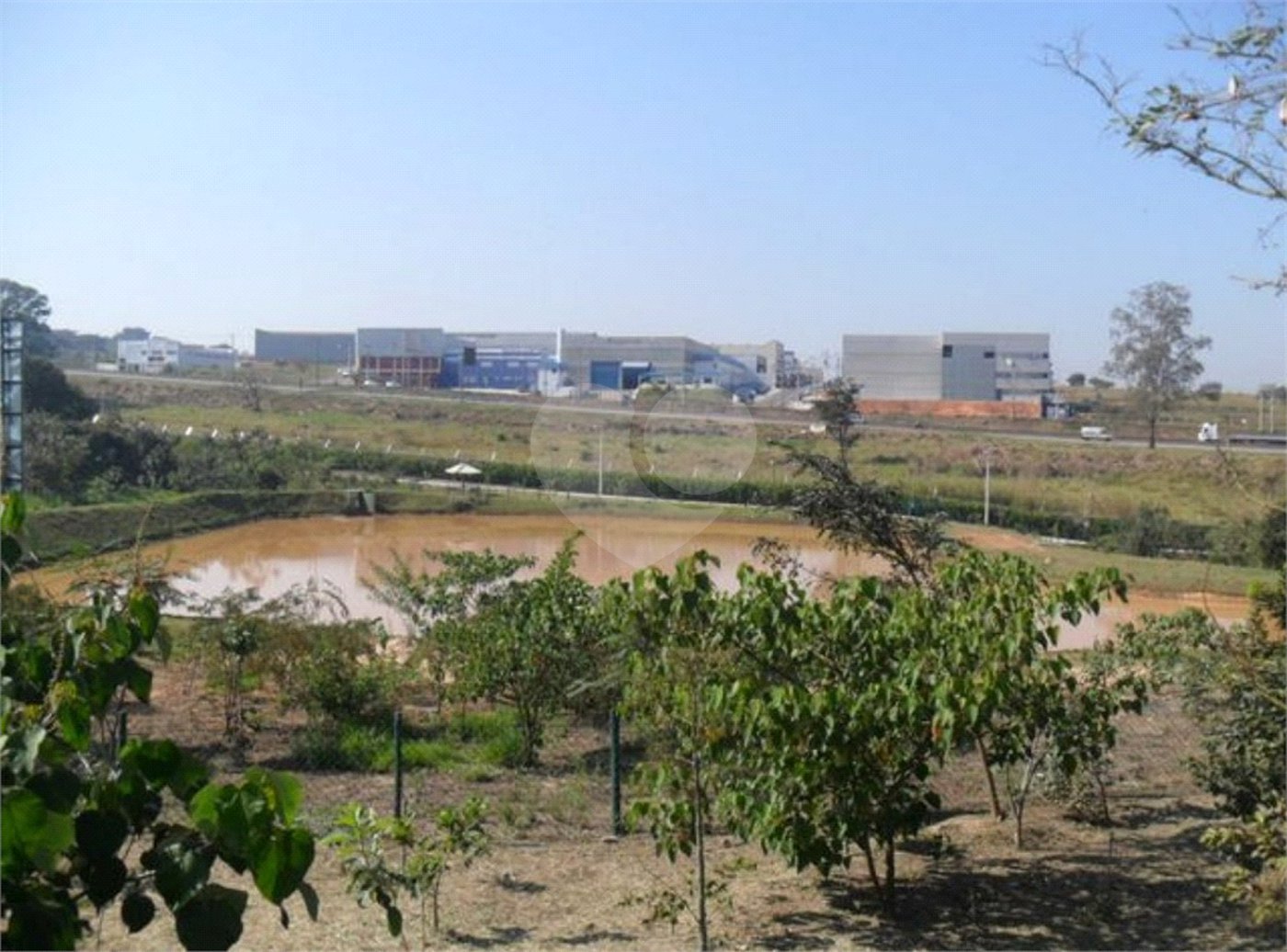 Casa à venda com 3 suítes no condomínio Lagos D Icaraí, Salto - SP