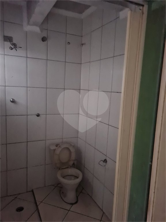 Casa à venda com 6 quartos em Vila dos Remédios, São Paulo, SP