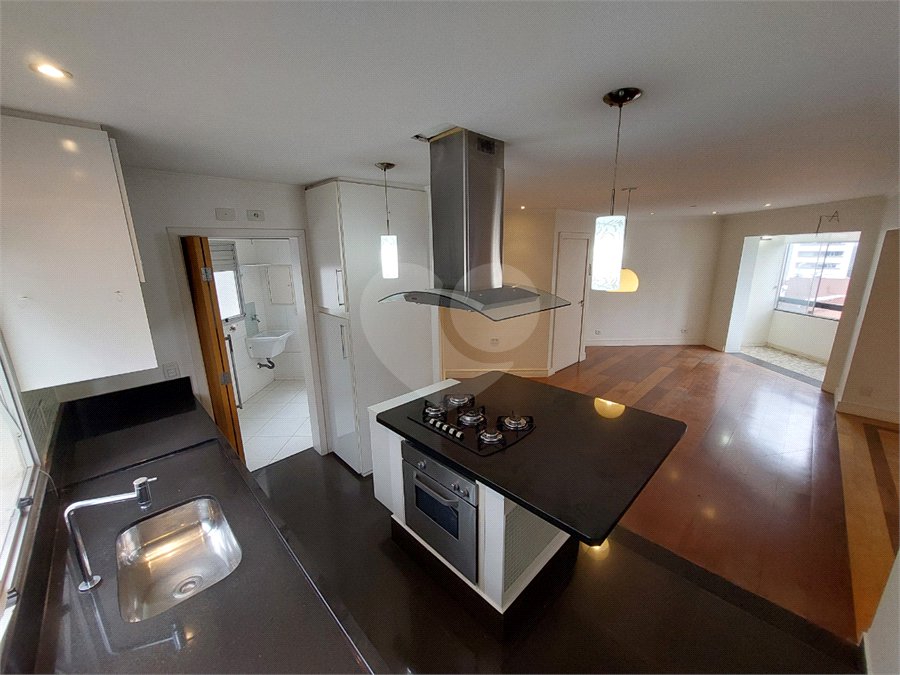 Apartamento à venda com 2 suítes em Vila Gertrudes, São Paulo, SP