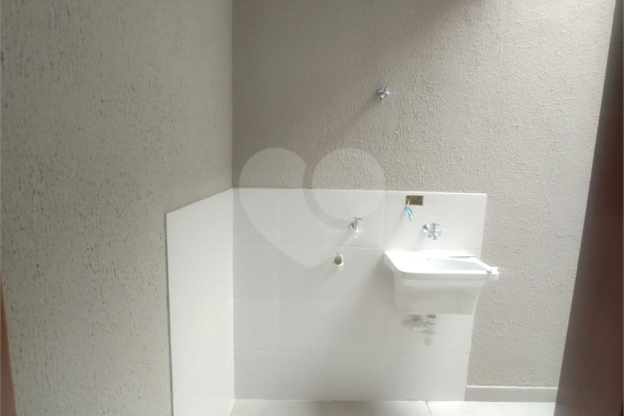 Sobrado à venda com 3 quartos, sendo 1 suíte,  em Parada Inglesa, São Paulo, SP