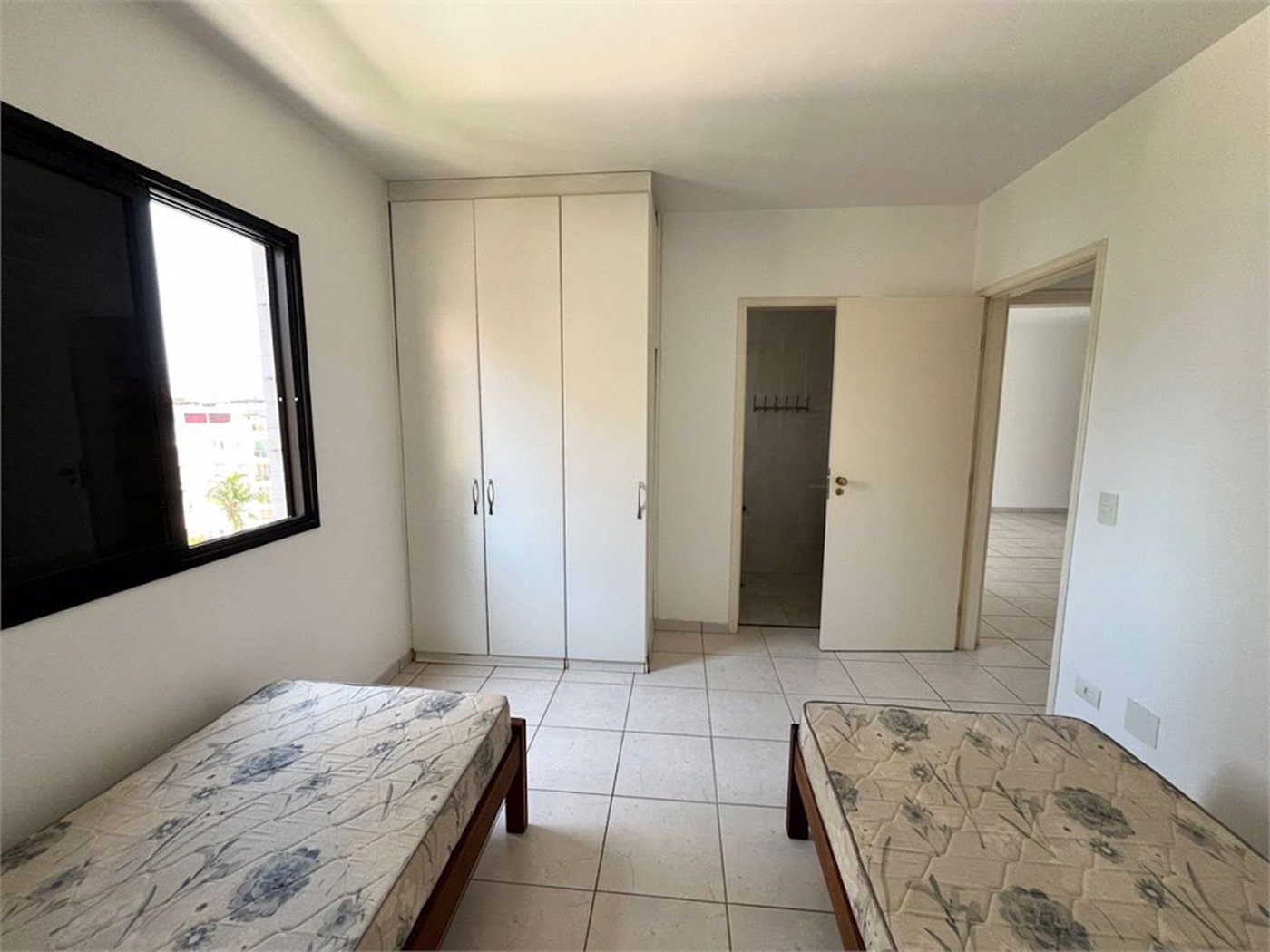 Apartamento Residencial à venda, Enseada, Guarujá - AP0868.