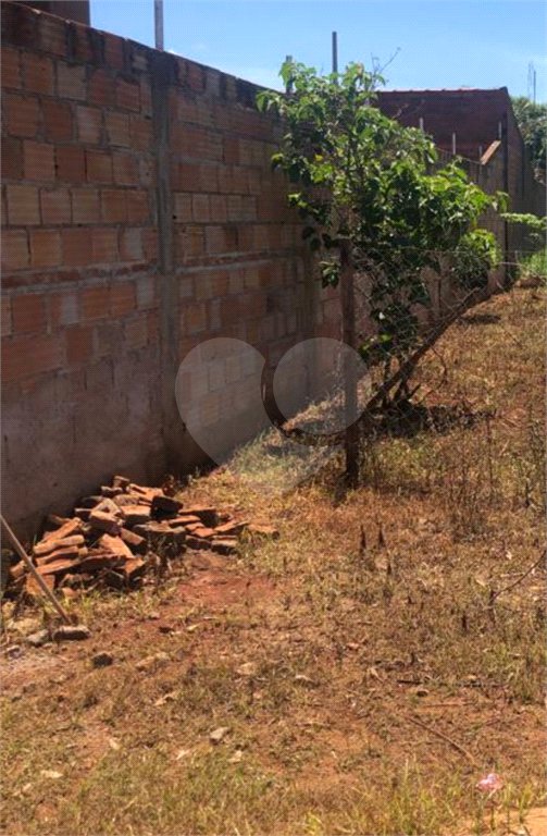 Terreno à venda no Centro, Planura, MG