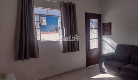 Casa à venda com 5 quartos no Centro de Atibaia/SP | Duas casas no mesmo terreno
