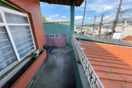 Casa à venda com 3 quartos, sendo 1 suíte, em Vila Júlia, Poá, SP