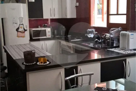 Sobrado à venda com 3 suítes em Vila Gustavo, São Paulo, SP