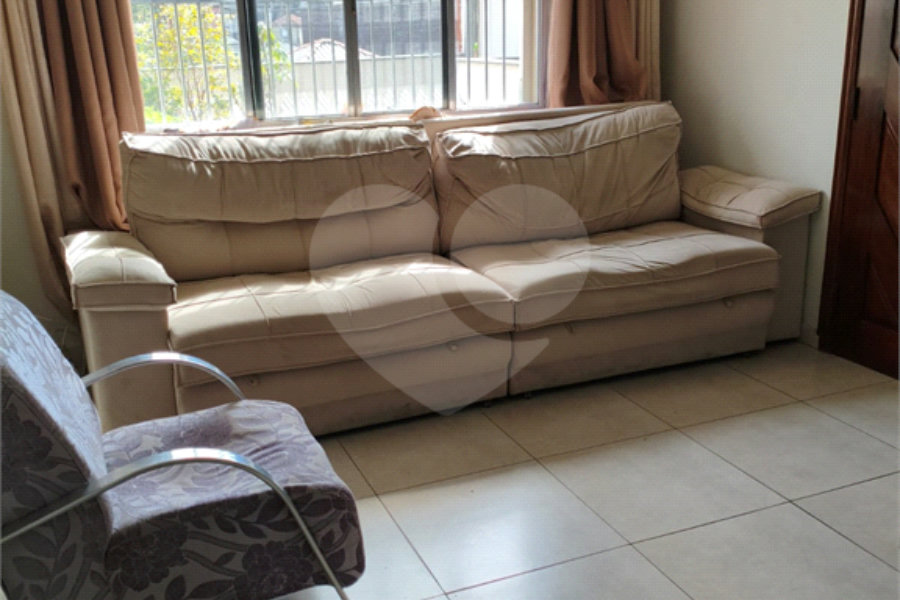 Sobrado à venda com 2 quartos em Vila Guedes, São Paulo, SP