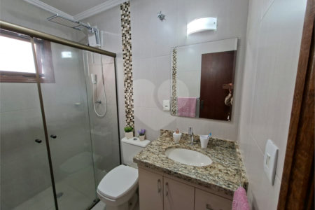 Sobrado à venda com 3 quartos, sendo 1 suíte, em Jardim Bonfiglioli, São Paulo, SP