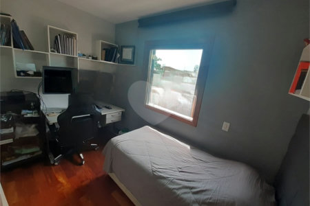 Sobrado à venda com 3 suítes em Água Fria, São Paulo, SP